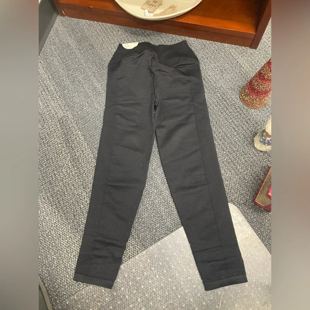 NWT women offline by aerie hi-rise seamless 7/8 legging leggings ribbed black l - Picture 6 of 16